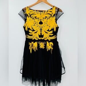 Black & Yellow Dress. Perfect for a Date or Cocktail.